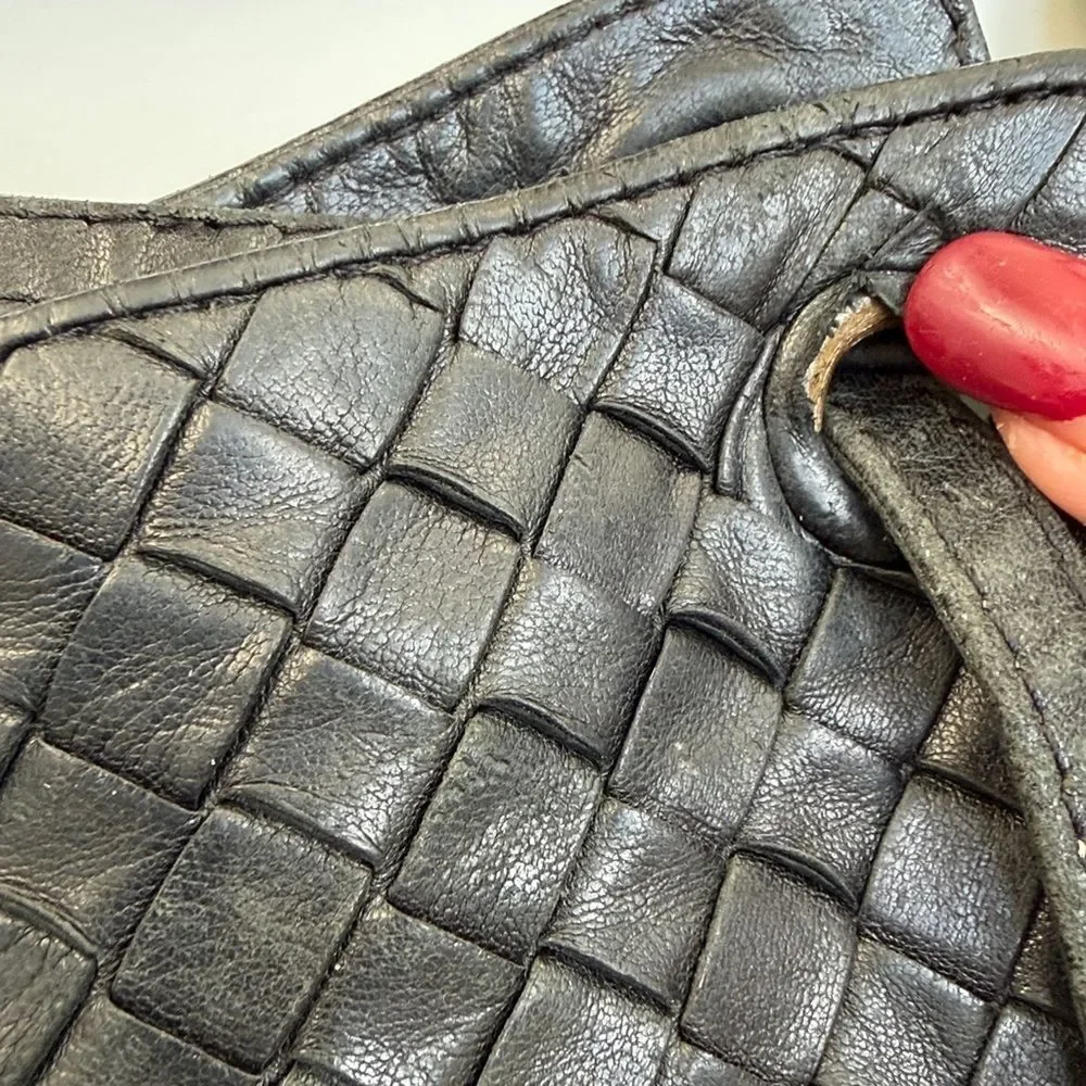 Bottega Veneta Black Intrecciato Leather Shoulder Bag